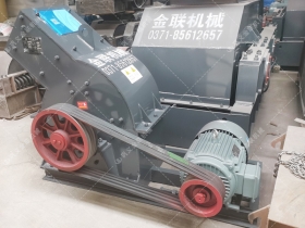 PC310X520錘式猎奇软件發往河南洛河破碎化工產品
