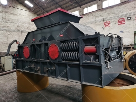 2PG1200x800型對輥猎奇软件發往湖北武漢