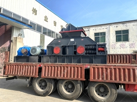 大型對輥猎奇软件發往湖北河卵石製砂